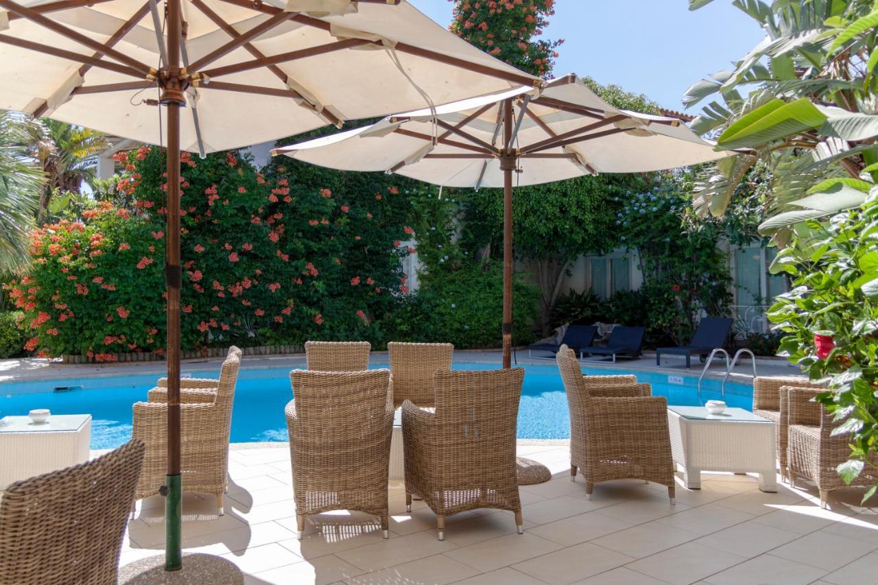 Hotel Simius Playa Villasimius Esterno foto