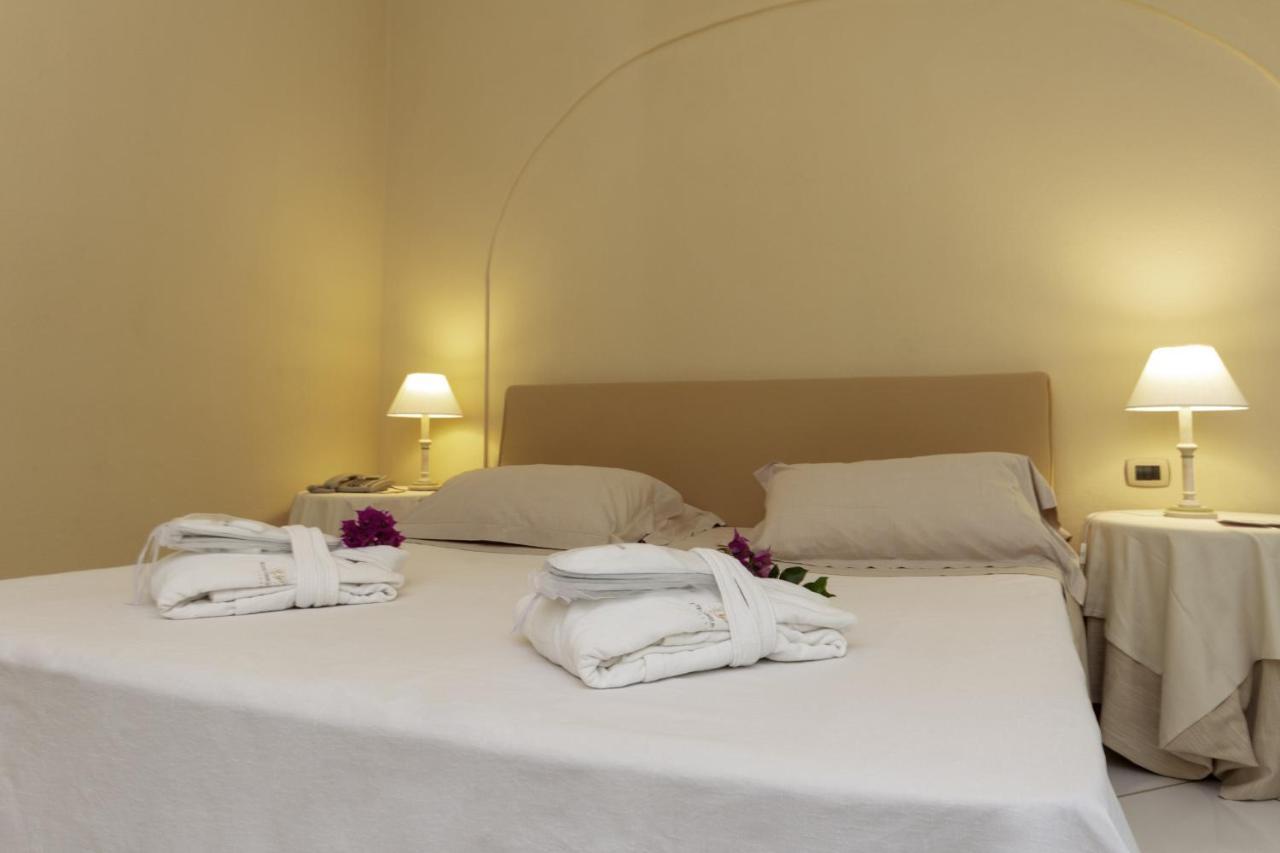 Hotel Simius Playa Villasimius Esterno foto
